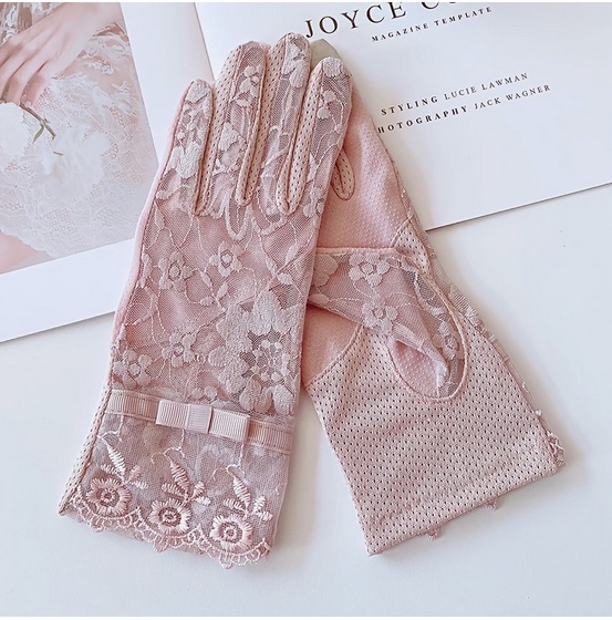 Ladies Dusky Pink Victorian Regency Lacy Gloves Image