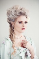 Ladies Victorian Regency White Lacy Gloves